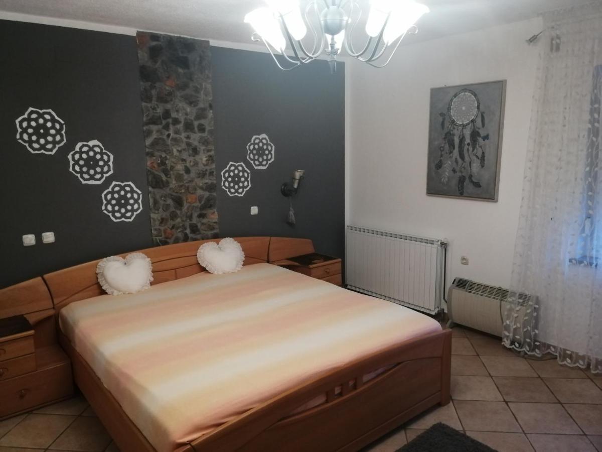 Apartmaji Renc Rence Экстерьер фото